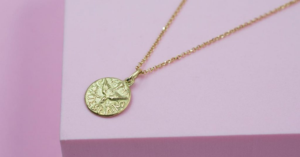 Medalla Espiritu Santo Oro Amarillo 18k