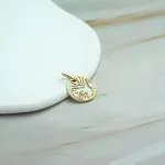 Colgante Espíritu Santo de Oro Amarillo 18k y Nacar