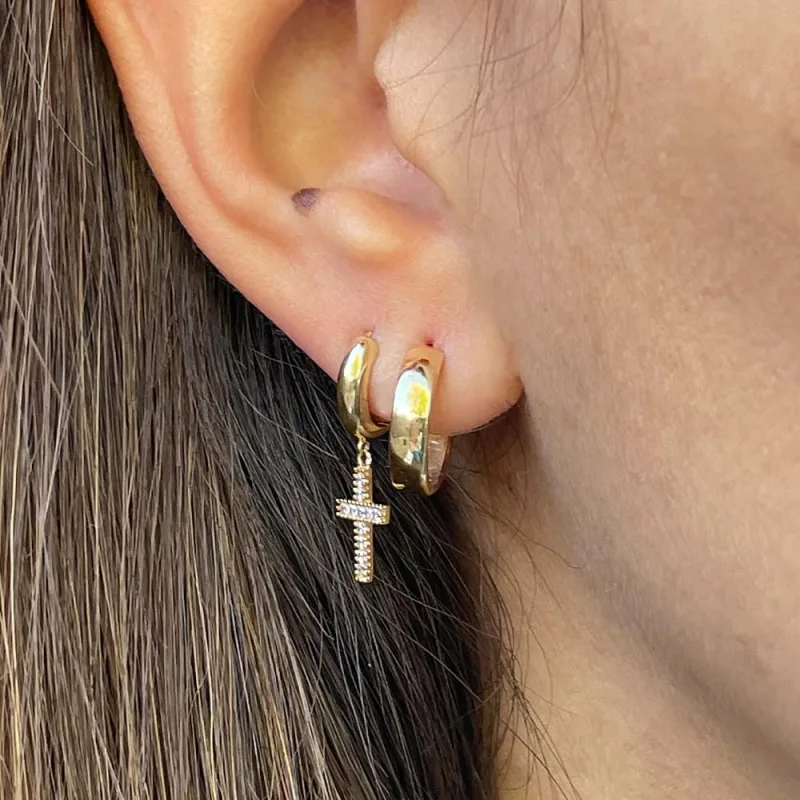 Aro Argolla con Cruz Colgante de Oro Amarillo 18k y circones