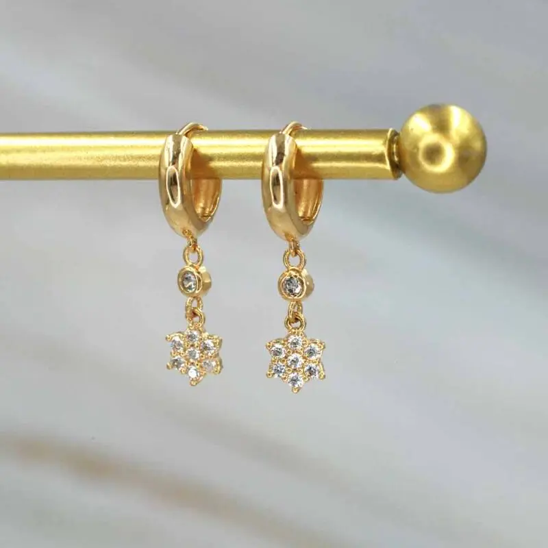 Aros brillantes de oro 18K – piezas exclusivas Ella Joyas