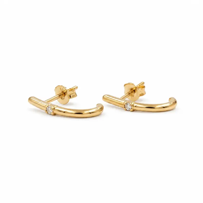 AR_LIV6of Aro de oro amarillo 18k con circon, modelo delicado y minimalista.
