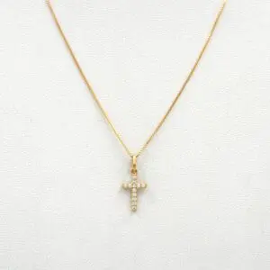 Conjunto Cruz de oro 18k con circones, joya delicada y elegante.