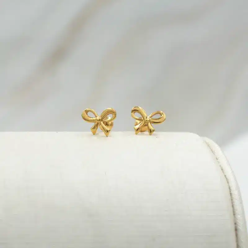Aro Abridor Lazo de oro amarillo 18k. Un aro perfecto para bebes, niñas y mujeres.