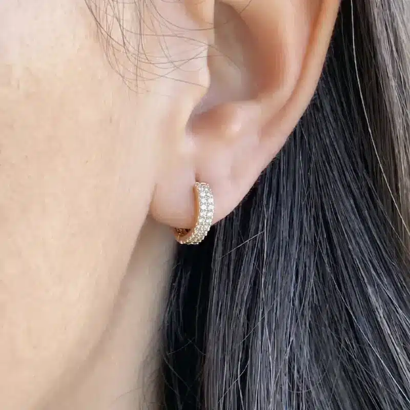 Aro argolla femenina de oro amarillo 18k. Aro para mujer, regalo perfecto.